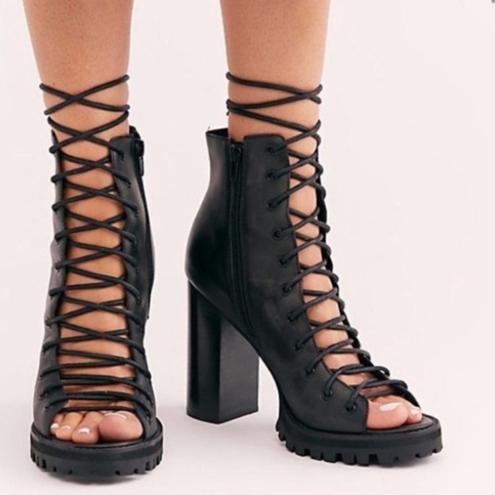 New Boots Jeffrey Campbell Palermo Zip Lace Up 7M Free People distressed black